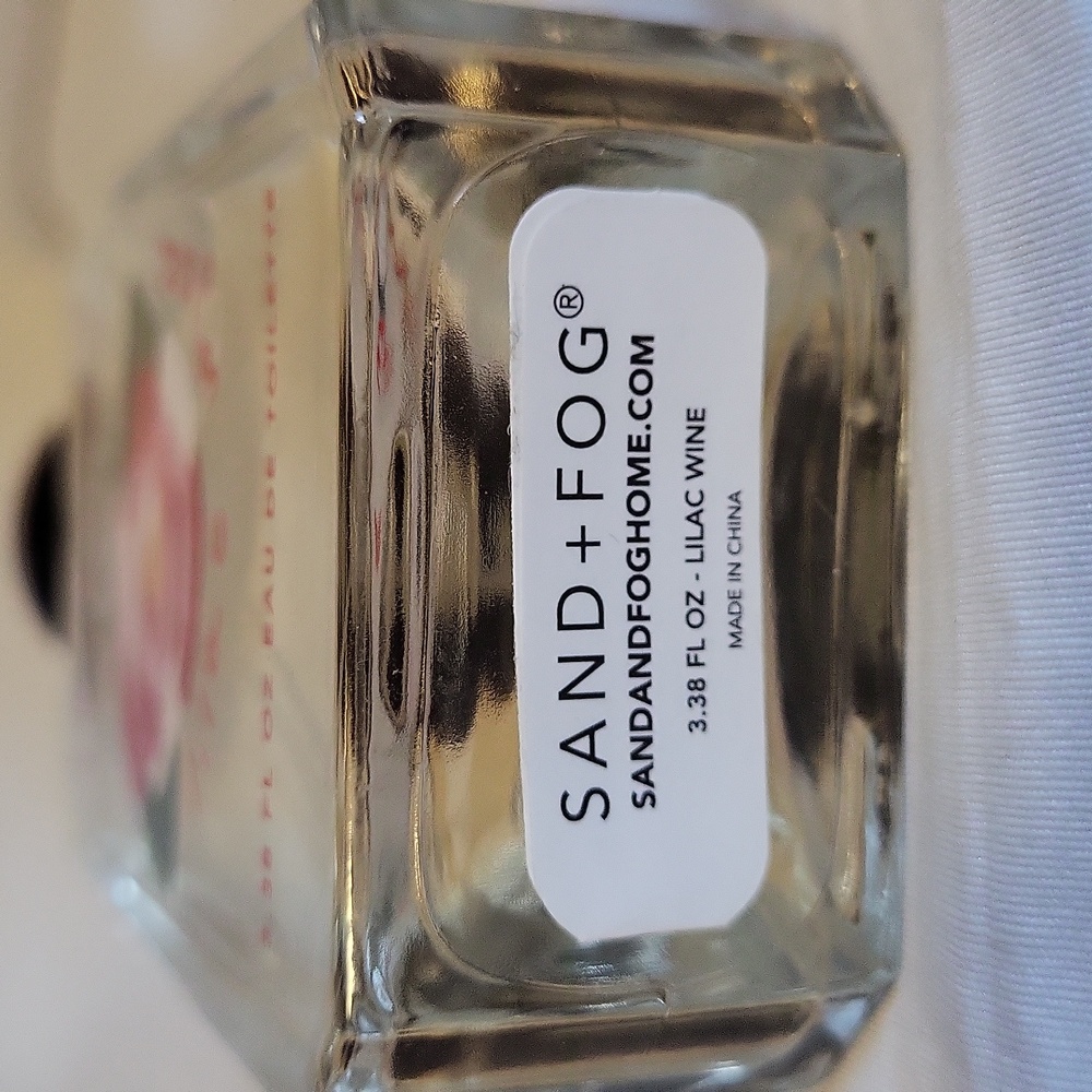 Sand and Fog Lilac Wine Scent 100 mL - Picture 5 of 5